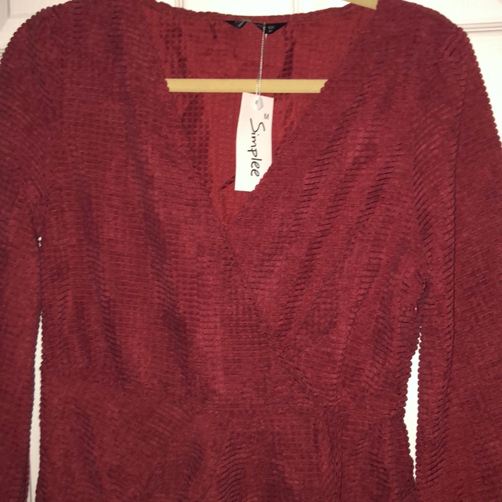 Maroon corduroy dress tie waist. Brand: Simplee. Size: Medium